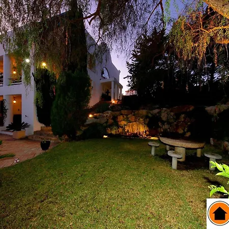 Jacaranda-pool, Sea View&mature Garden