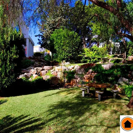 Villa Jacaranda-pool, Sea View&mature Garden *