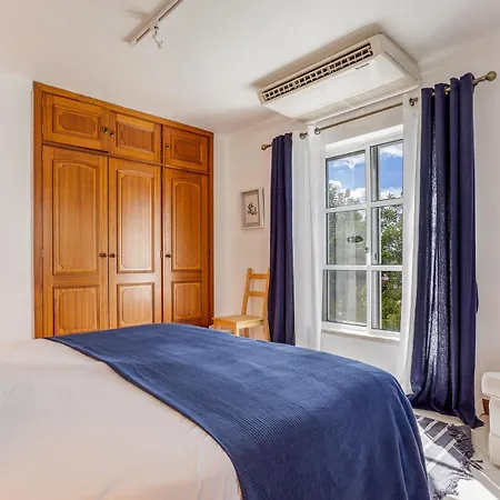 Villa Jacaranda-pool, Sea View&mature Garden Tavira