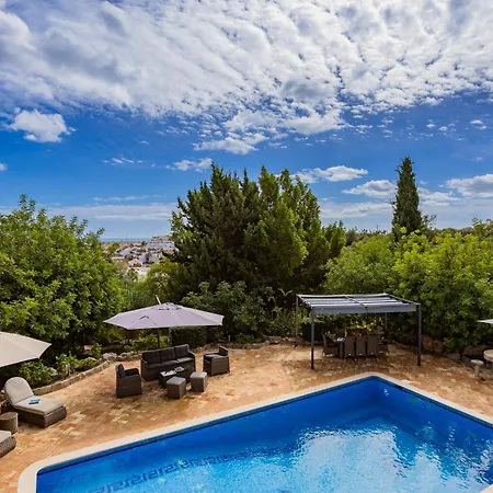 Jacaranda-pool, Sea View & Mature Garden Villa