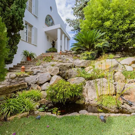 Jacaranda-pool, Sea View & Mature Garden Villa *