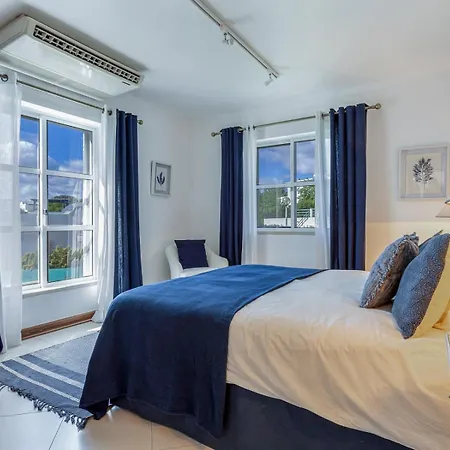 Jacaranda-pool, Sea View & Mature Garden Villa Tavira