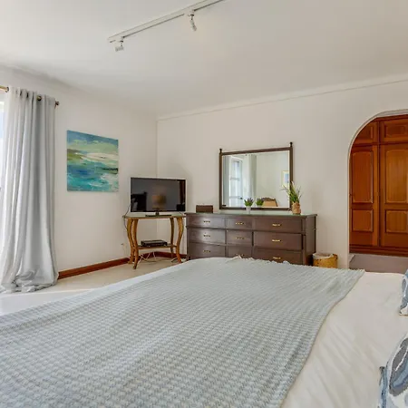 Villa Jacaranda-pool, Sea View&mature Garden