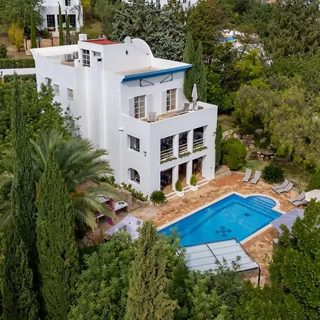 Villa Jacaranda-pool, Sea View&mature Garden Tavira
