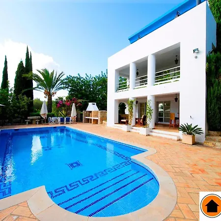 Jacaranda-pool, Sea View & Mature Garden Tavira