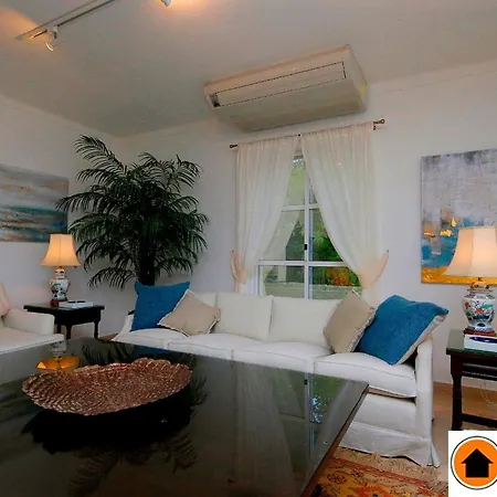 Villa Jacaranda-pool, Sea View & Mature Garden