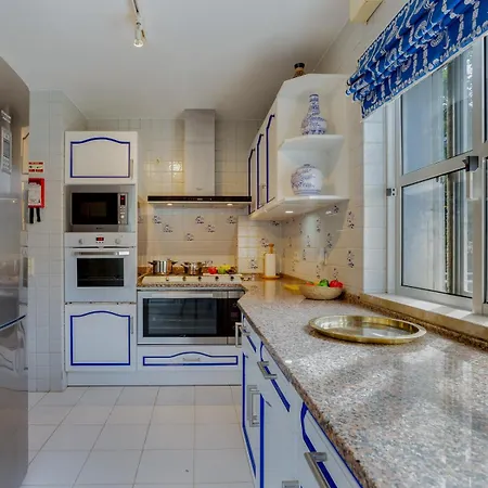 Jacaranda-pool, Sea View & Mature Garden *