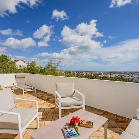 Jacaranda-pool, Sea View & Mature Garden * Tavira