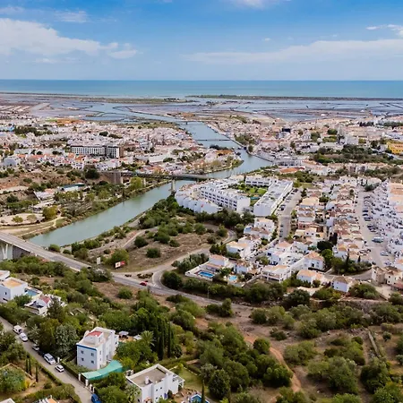 Villa Jacaranda-pool, Sea View & Mature Garden