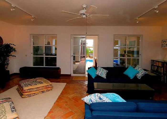 Jacaranda-pool, Sea View & Mature Garden *