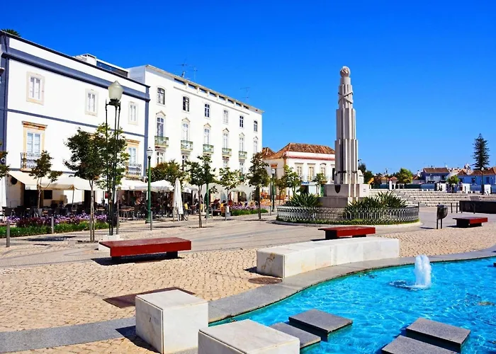 Jacaranda-pool, Sea View & Mature Garden 别墅 塔维拉