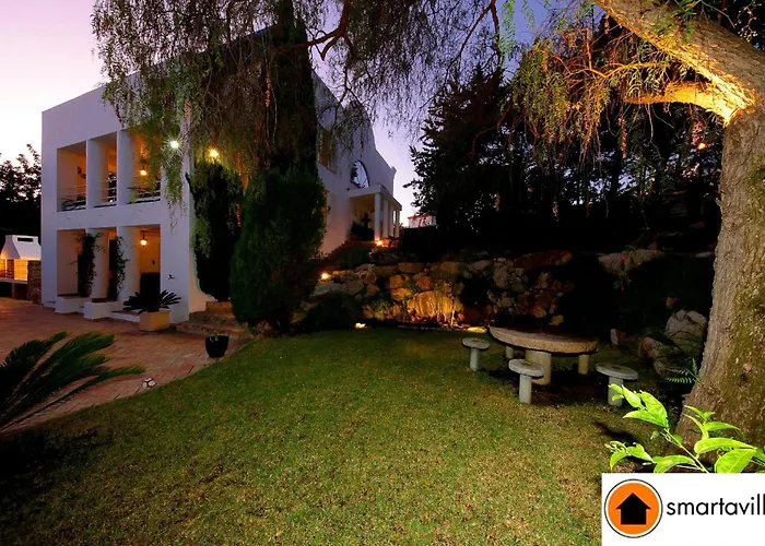 Jacaranda-pool, Sea View & Mature Garden