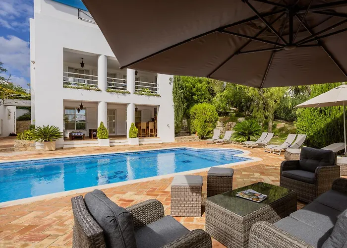 Jacaranda-pool, Sea View & Mature Garden *