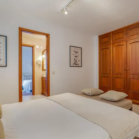 别墅 Jacaranda-pool, Sea View & Mature Garden